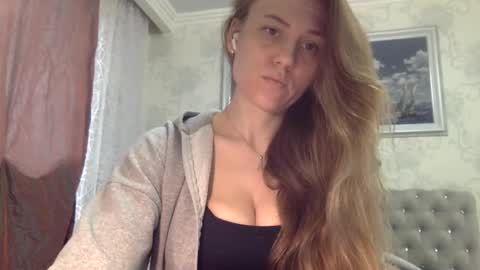 langoria online show from 12-15-25, 12:31