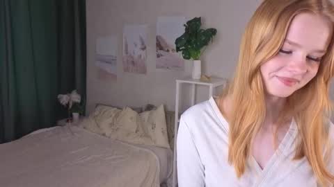 Snapshot of laniehohenberger chatting on 05-27-26, 01:57 Hello everyone Im Gena online show from 05-27-26, 01:57