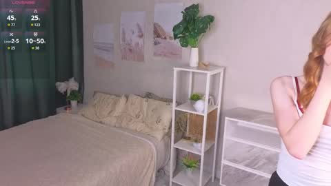 Snapshot of laniehohenberger chatting on 05-28-26, 01:25 Hello everyone Im Gena online show from 05-28-26, 01:25