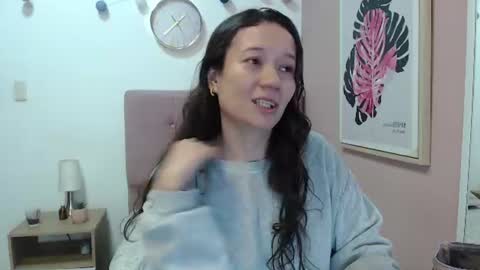 Snapshot of lanna_mills chatting on 07-20-26, 01:24 Lanna online show from 07-20-26, 01:24