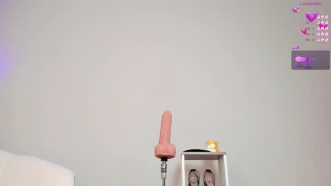 Lanna miley Russo  online show from 10-08-25, 12:03