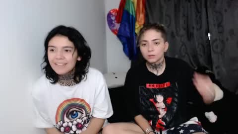 Snapshot of lannie_gonzales chatting on 12-29-24, 12:52 LANNIE   online show from 12-29-24, 12:52