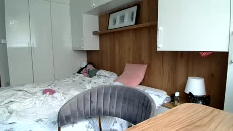 Snapshot of lantti chatting on 07-18-26, 09:35 lantti online show from 07-18-26, 09:35