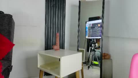 Snapshot of lapaisita1 chatting on 07-20-26, 10:39 la paisita online show from 07-20-26, 10:39