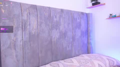 Hello Guys I am Lara Giraldo  WELCOME To my room online show from 09-16-25, 12:55