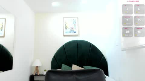      700  200   online show from 04-10-26, 07:51