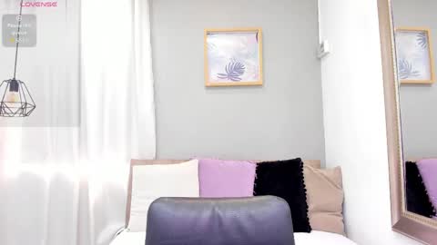      700  200   online show from 06-04-26, 07:53