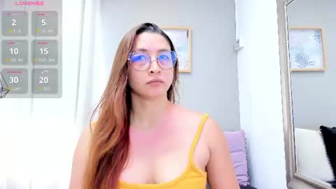 Snapshot of lara_martin chatting on 07-04-26, 07:31 700 200 online show from 07-04-26, 07:31