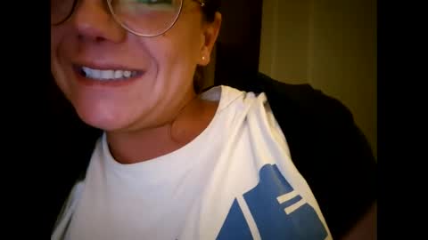 Snapshot of laraa333 chatting on 10-02-25, 09:33 Little online show from 10-02-25, 09:33