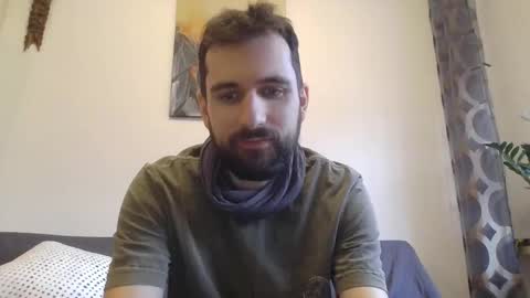 laraaan online show from 12-20-25, 01:07