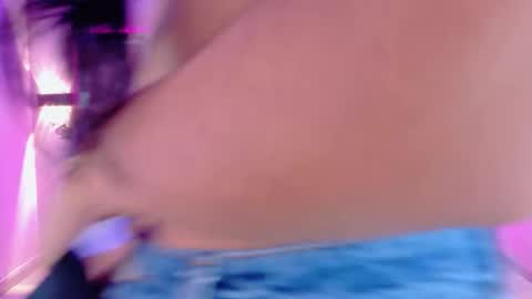 Lara online show from 04-14-26, 07:09