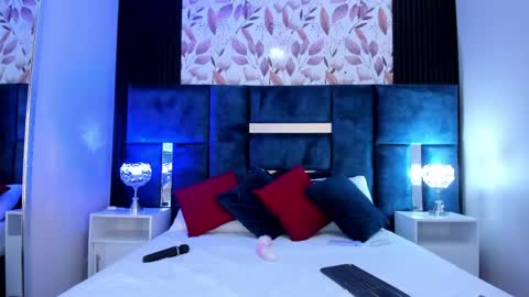 Lara online show from 05-19-26, 01:56