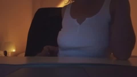 larafox22 online show from 04-14-26, 07:25