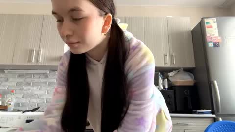 lara online show from 03-06-26, 07:38