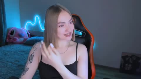 LaraKrein lk online show from 04-09-26, 05:51