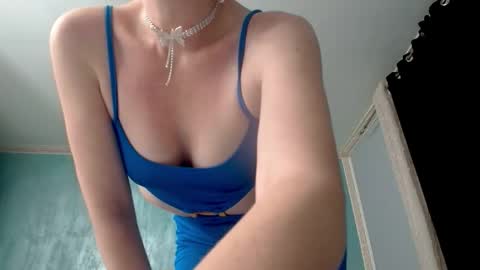 Snapshot of laralanee chatting on 05-31-26, 07:48 LaraLane online show from 05-31-26, 07:48