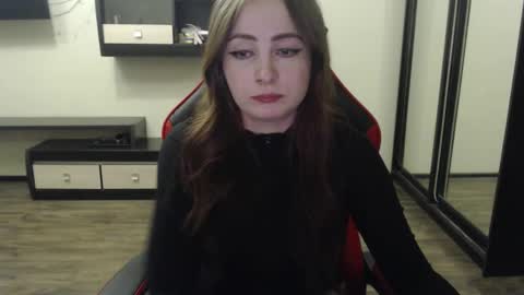 Snapshot of laralianna chatting on 02-21-25, 06:48 Laralianna online show from 02-21-25, 06:48