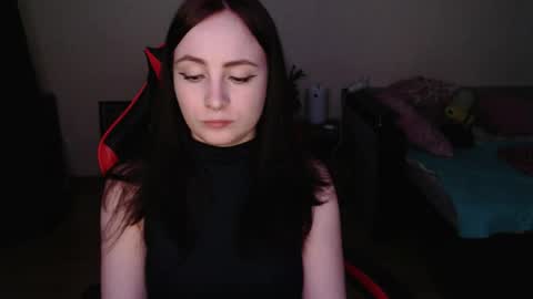 Laralianna online show from 04-12-26, 05:07