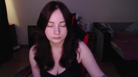 Snapshot of laralianna chatting on 05-21-26, 05:53 Laralianna online show from 05-21-26, 05:53