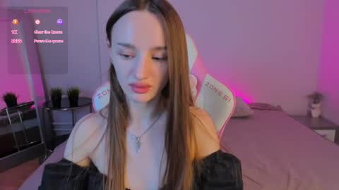 MY NAME IS LILY online show from 03-10-25, 07:10