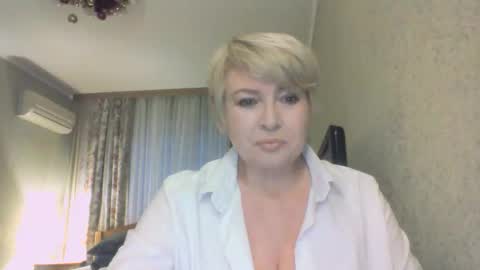 laramrs online show from 12-21-25, 01:18