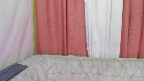 Snapshot of laramurphy chatting on 01-31-25, 06:03 Lara Murphy online show from 01-31-25, 06:03