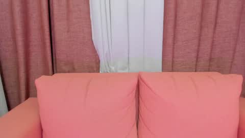 Snapshot of laramurphy chatting on 02-06-25, 12:00 Lara Murphy online show from 02-06-25, 12:00