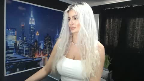 laras_moans online show from 12-13-24, 12:06