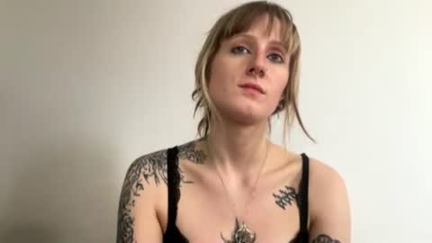 Lara online show from 07-02-26, 04:02