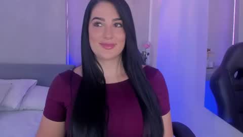 Snapshot of laravillalobos chatting on 07-08-26, 08:24 Laura online show from 07-08-26, 08:24