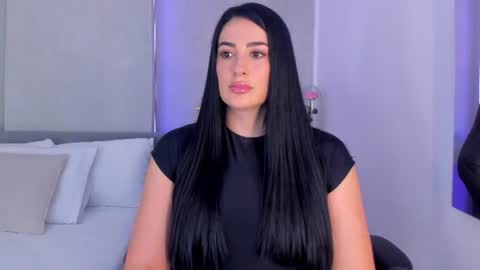 Snapshot of laravillalobos chatting on 07-12-26, 07:38 Laura online show from 07-12-26, 07:38