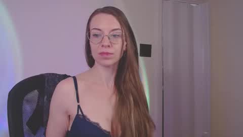 larawintersxxx online show from 05-18-26, 08:47
