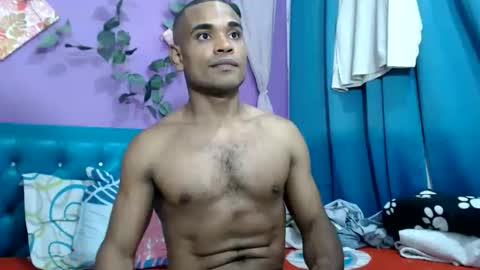 Snapshot of larenz_tate chatting on 05-11-26, 06:38 larenz_tate online show from 05-11-26, 06:38