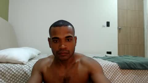Snapshot of larenz_tate chatting on 05-25-26, 09:48 larenz_tate online show from 05-25-26, 09:48