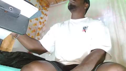 Largo eddy online show from 12-14-25, 01:49