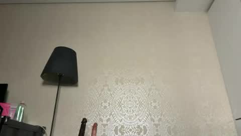 Snapshot of larirossi chatting on 07-19-26, 02:10 Rossi angel online show from 07-19-26, 02:10
