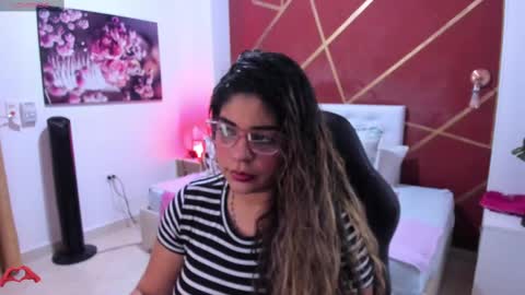 Snapshot of laris_park chatting on 12-02-24, 05:15 laris_park online show from 12-02-24, 05:15