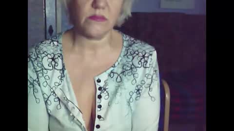 larisaq4ugo24 online show from 01-28-25, 10:12