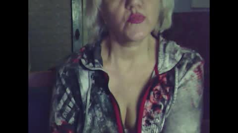 larisaq4ugo24 online show from 03-05-25, 08:21