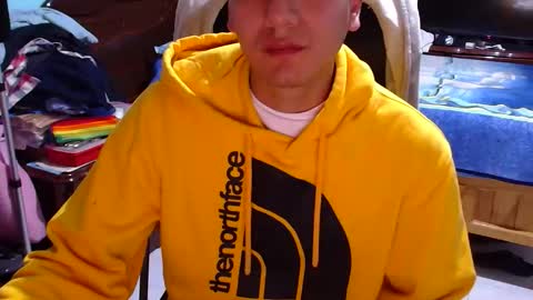 Snapshot of larry_art_a chatting on 03-10-26, 03:33 Larry online show from 03-10-26, 03:33