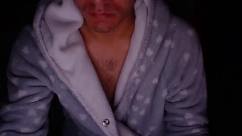 Snapshot of larry_art_a chatting on 04-27-26, 12:47 Larry online show from 04-27-26, 12:47
