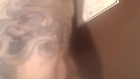 Snapshot of larrybostic45 chatting on 11-05-25, 06:24 larrybostic45 online show from 11-05-25, 06:24