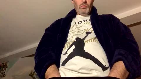 Snapshot of larrythelover23 chatting on 02-02-26, 06:12 larrythelover23 online show from 02-02-26, 06:12