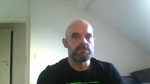 Snapshot of larsvegas1895 chatting on 05-25-26, 04:51 larsvegas1895 online show from 05-25-26, 04:51