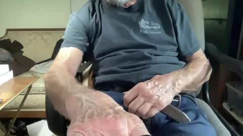 Snapshot of laser137 chatting on 12-02-24, 04:53 cris online show from 12-02-24, 04:53