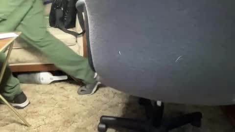 Snapshot of laser137 chatting on 02-28-25, 02:42 cris online show from 02-28-25, 02:42