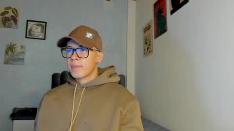 Snapshot of lass_nazar chatting on 06-16-26, 01:08 lass_nazar online show from 06-16-26, 01:08