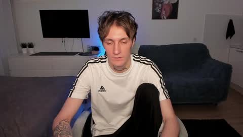 Snapshot of lastnight4you chatting on 12-18-24, 10:35 acie online show from 12-18-24, 10:35