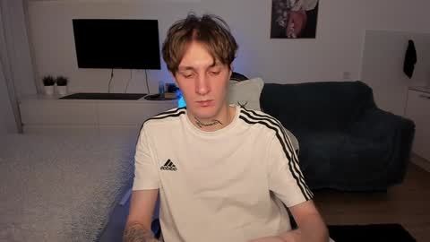 Snapshot of lastnight4you chatting on 01-03-25, 02:08 acie online show from 01-03-25, 02:08