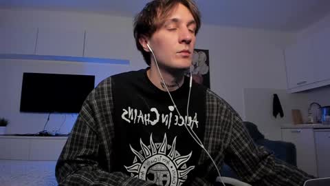 Snapshot of lastnight4you chatting on 02-08-25, 10:08 acie online show from 02-08-25, 10:08